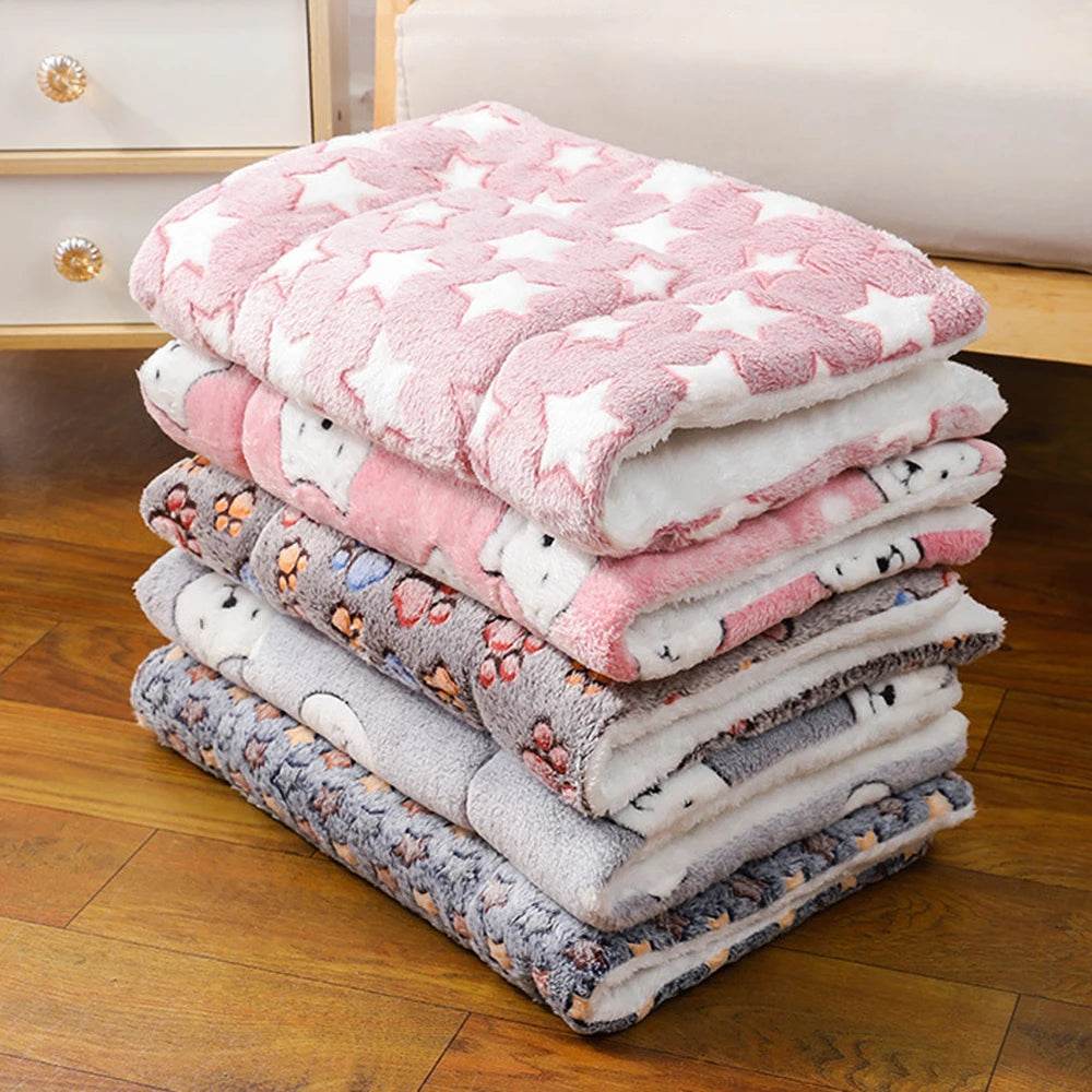 Tapis de couchage épais en flanelle respirant pour chat, coussin doux pour petit chien, couverture chaude d'hiver pour chat - Animaleriex