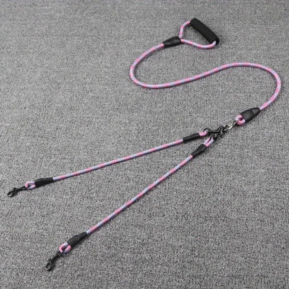Corde de marche pour chien à double tête pour animaux de compagnie avec motif ondulé, une corde de traction à deux traînées, anti-enroulement et détachable - Animaleriex